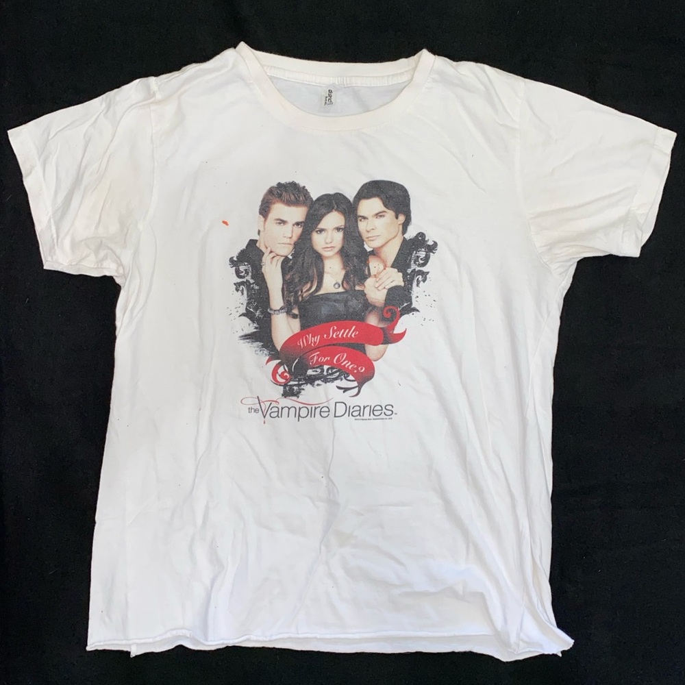 Vampire Diaries Tshirt